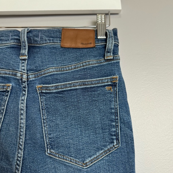 Madewell medium wash skinny jeans size 25p - Picture 3 of 8